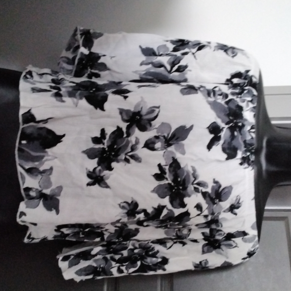 C'isa Women's  Blouse - Picture 2 of 4